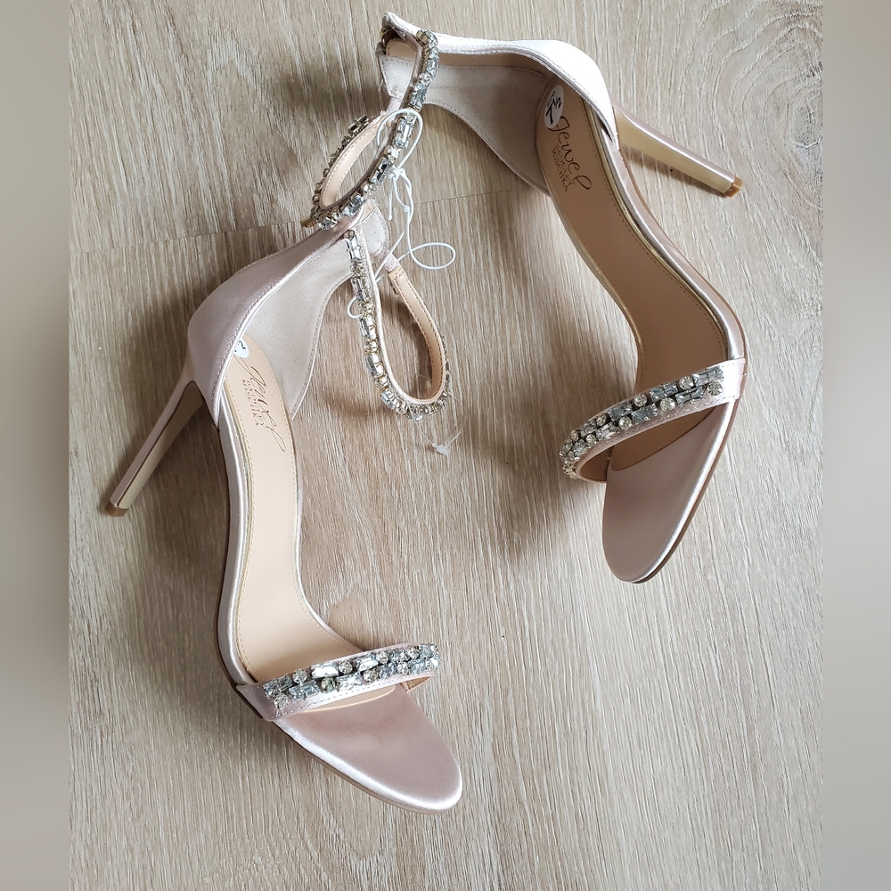 Jewel Badgley Mischka Womens Campbell Jeweled Ankle Strap Shoes Sz 7.5